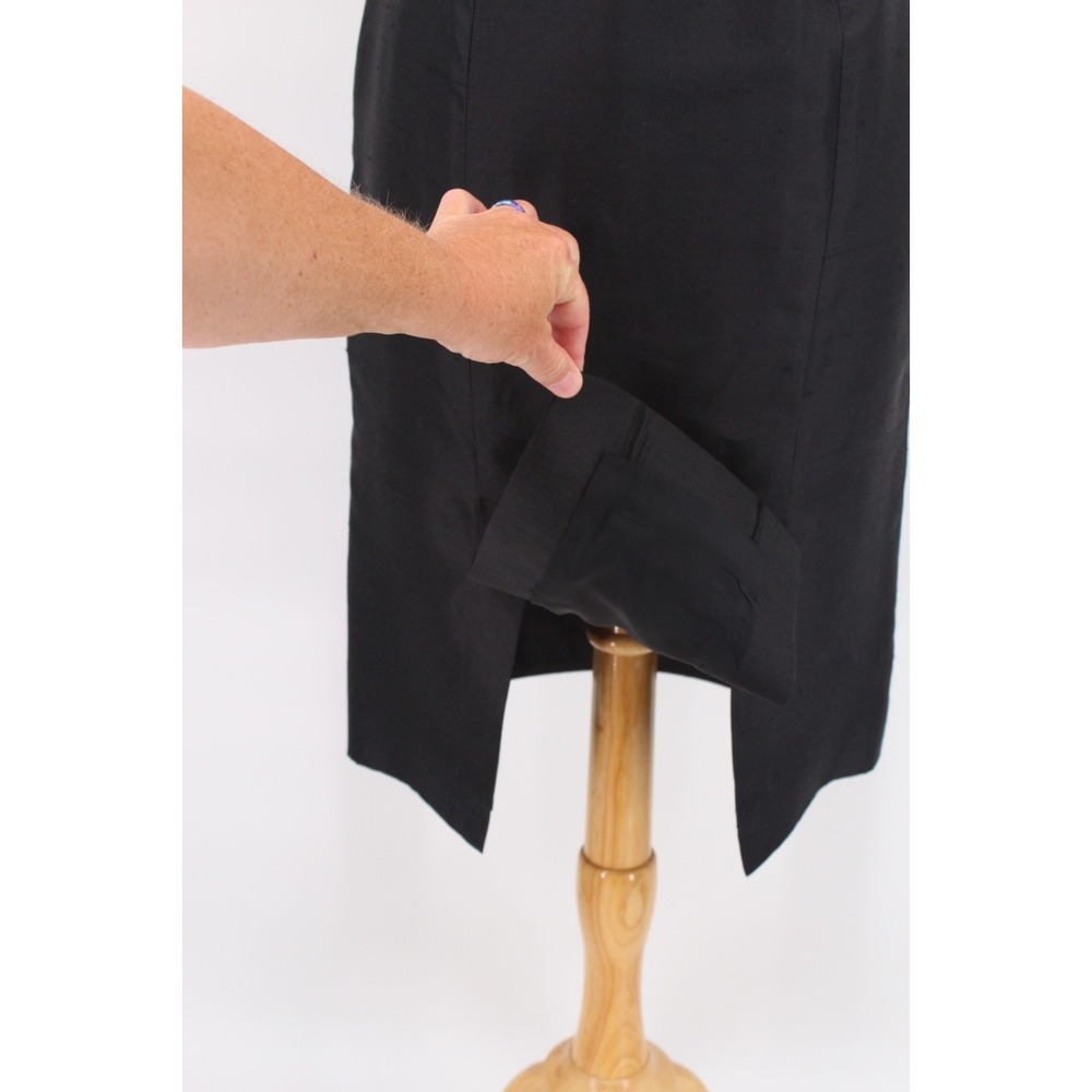 CARLISLE‎ Silk Skirt size 4 Pencil Straight Black Textured lined VTG - Picture 9 of 14